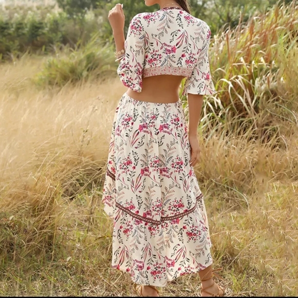 New Meadow High-Low Dress - Picture 2 of 8